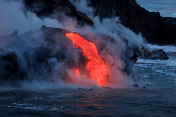 Fototapeta na wymiar Kilauea lava flow near former town of Kalapana, Big Island, Hawaii, USA