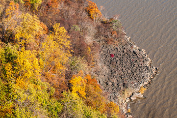 USA, New Jersey, Hudson River Basin, Alpine Lookout on the Hudson River Palisades in the fall.