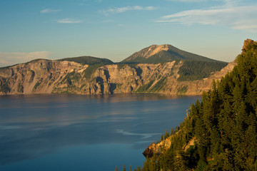 Obraz premium Evening, Crater Lake, Crater Lake National Park, Oregon, USA