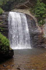 Obraz premium North Carolina, Asheville. Looking Glass Falls