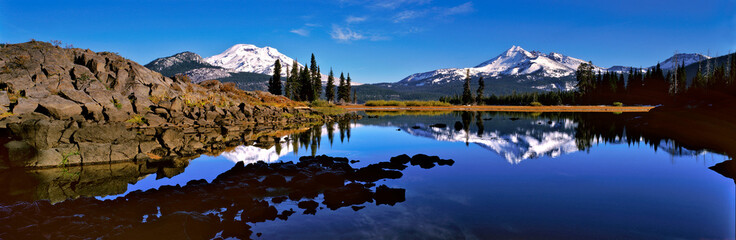 USA, Oregon, Sparks Lake. Sparks Lake reflects the South Sister and Broken Top in the Cascades Range, Oregon.