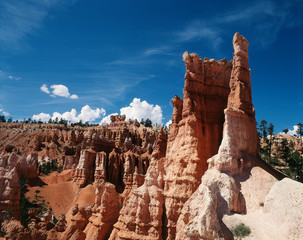 USA, Utah, View of Navajo Loop Trail at Bryce Canyon National Park