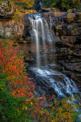Fototapeta na wymiar USA, West Virginia, Blackwater Falls State Park. Waterfall scenic. Credit as: Jay O'Brien / Jaynes Gallery / DanitaDelimont.com