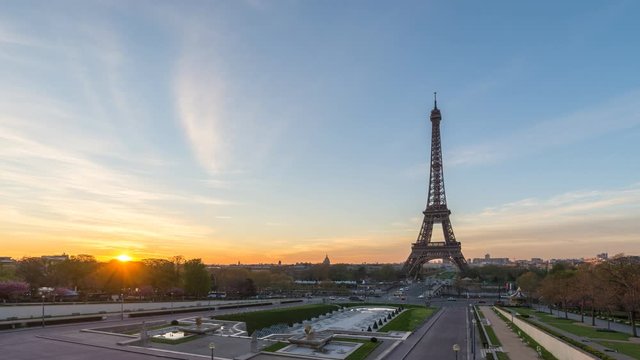 Paris France time lapse 4K, city skyline sunrise timelapse at Eiffel Tower and Trocadero Gardens