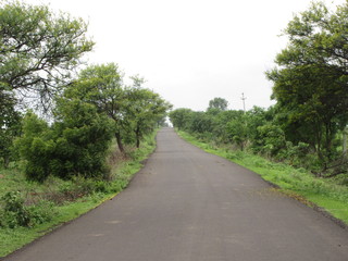 Fototapeta na wymiar Indian village road