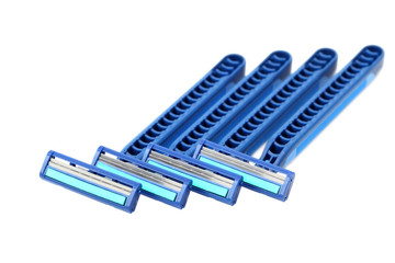 Disposable shaving razor