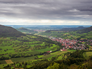 Fototapeta na wymiar View from the Ruin Reussenstein across the beautiful landscape of the alb and to Neidlingen