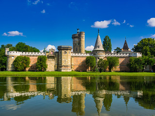 Fototapeta premium Franzensburg Wasserschloss Laxenburg