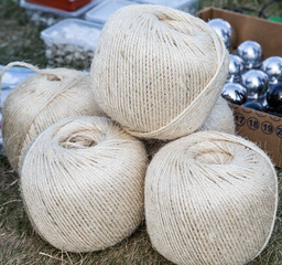 Trödel,Zeeland,Holland,Markt,Stand,Porzelan,Werkzeug,Altertümer,Blumen,Uhren,Uhrwerke,Handarbeit,Marmelade,Tierfelle,Ente,Kücken,Postkarte,Cloun,Puppe,Tafel,Kreide,Zierijzee,Renesse,Schlüssel,Verroste