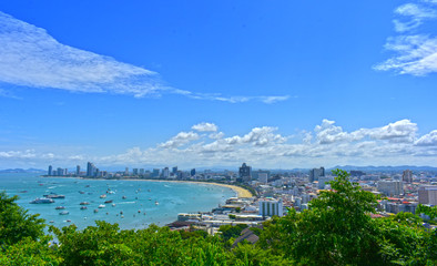 Look from the high, see the city in the city that is full of tall buildings and the sea. Beautiful, comfortable view