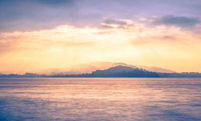 Obraz premium Sunset over the lake Zug.