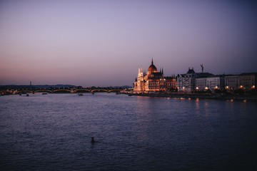 Fototapeta premium Parlament Abendrot Budapest Architektur