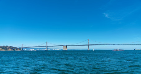Fototapeta premium View of San Francisco's Bay Bridge and harbor