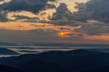 Mgły z połoniny Bieszczady