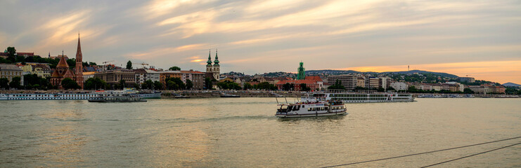 Fototapeta premium Evening panorama of Budapest. View of the fish bastion