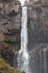 寒い！華厳の滝