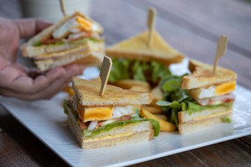 Egg sandwich