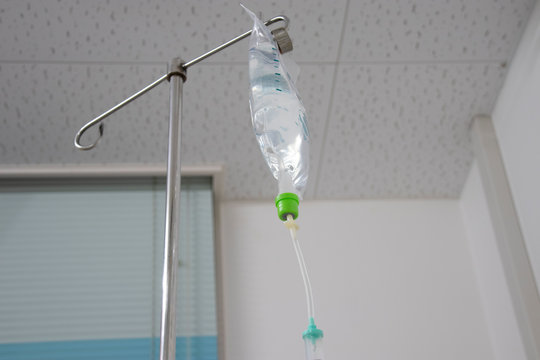 点滴装置 Images Browse 8 Stock Photos Vectors And Video Adobe Stock