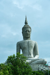 Fototapeta na wymiar Tempel Nähe Mugdahan, Thailand und Laos