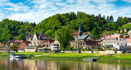 Stadt an der Elbe