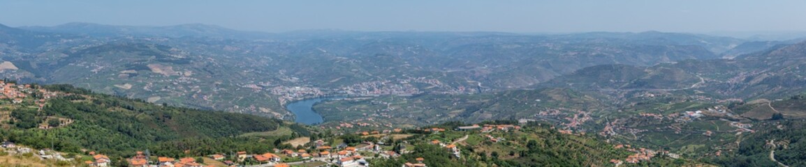Fototapeta na wymiar Vallée du Douro, Portugal