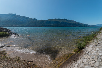 Fototapeta na wymiar Lac, Savoie, ciel bleu, lake, blue sky, france