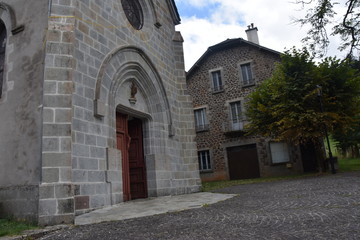 Fototapeta na wymiar Cantal, église