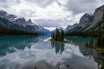 Maligne Lake - Spirit Island