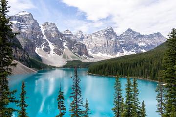 Moraine Lake - Midday
