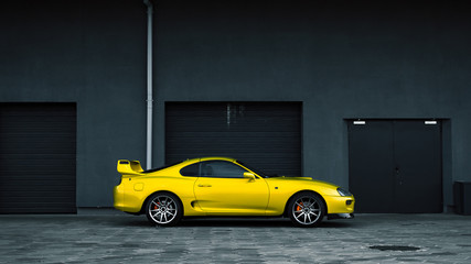 yellow car © Borys