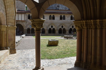 Cloître, cathédrale, Tulle