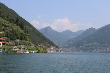 Fototapeta na wymiar Italie - Lac d'Iséo