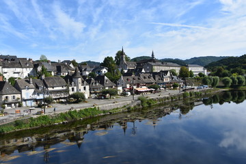 Fototapeta na wymiar Argentat sur Dordogne