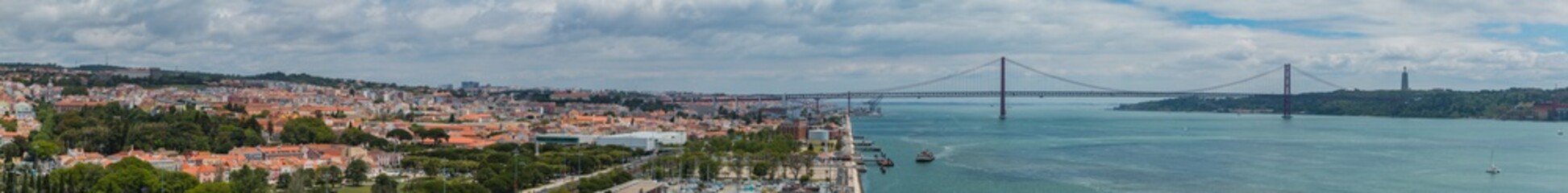 Fototapeta na wymiar Lisbon Panorama VIII