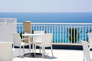 Fototapeta na wymiar Cafe restaurant with sea view from above