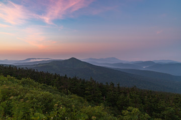 Obraz premium Hachimantai in the early summer morning