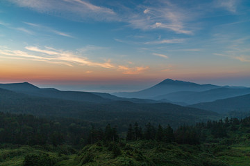 Obraz premium Hachimantai in the early summer morning
