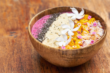 Tropical Breakfast Fruit Smoothie Bowl