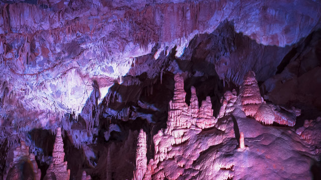 wide view of limestone formations in the paradise room of lewis and clark cavern