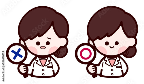 白衣を着た女性 マルバツ 可愛い手書きイラスト Stock Image And