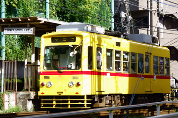 Naklejka na ściany i meble 東京大塚を走る唯一の路面電車