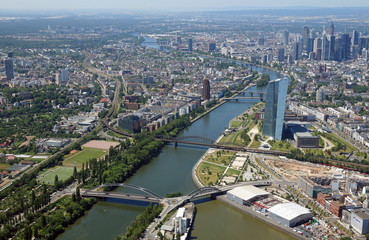 Fototapeta premium Zdjęcie lotnicze: Frankfurt