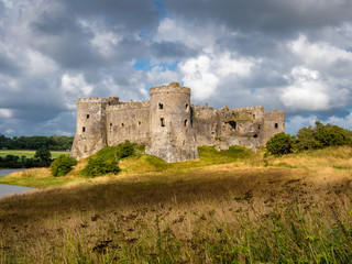 Fototapeta na wymiar Carew Castle. Pembrokeshire, Wales.