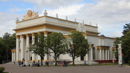 Obraz premium Moscow, Russia, Pavilion Russian Federation at VVC VDNH on cloudy summer day, front side vie