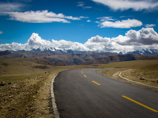 Driving the highway, typical landscape on the road from Rongbuk in the Himalaya of southern Tibet to Zhangmu on the Nepal-China border, Tibet, China, Asia