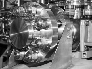 Flanges for connecting piping systems with bolts and nuts