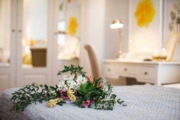 indoor deco ideas for hotel bedrooms