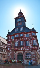 Obraz premium Rathaus von Heppenheim auf dem Marktplatz