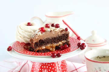 cake with berries