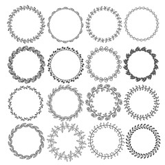 Circle leaf frames. Floral leaves round frame, flower ornament circles and flowers circled border. Laurel leaf wreath icons for wedding invitation card. Decoration isolated vector symbols set